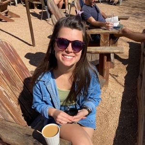 Meet your Posher, Natalie